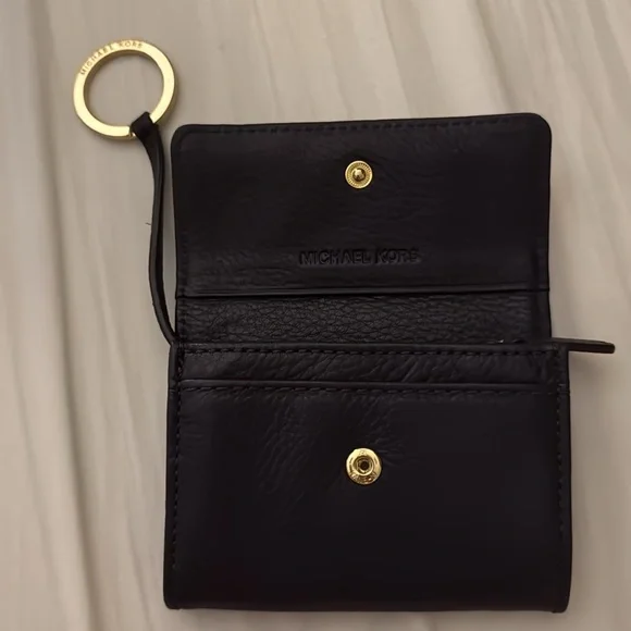 Michael Kors wallet - Picture 5 of 6
